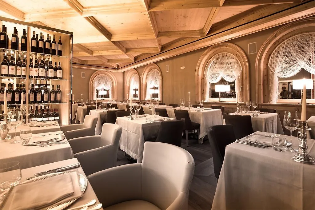 Hotel San Lorenzo Bormio 4*,  Italy