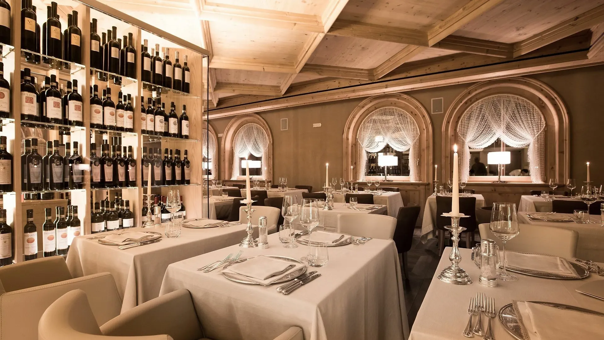 Hotel San Lorenzo Bormio 4*,  Italy