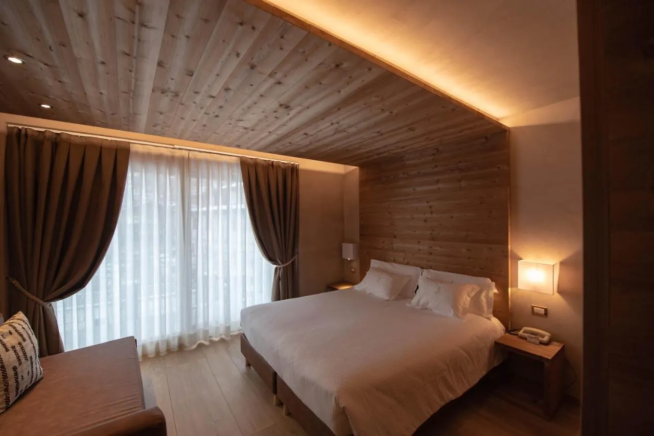 Hotel San Lorenzo Bormio 4*,  Itálie
